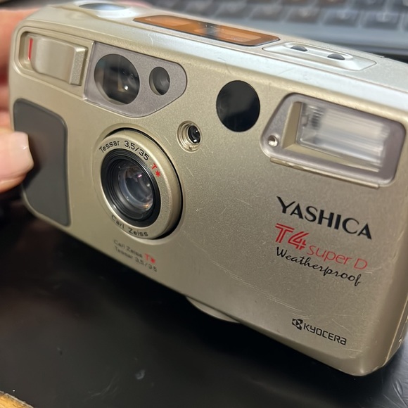 Yashica Cameras, Photo & Video Yashica T4 Super D Weatherproof Carl